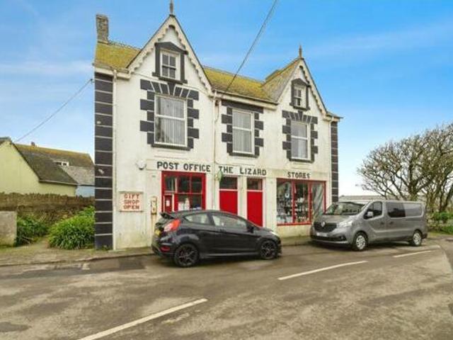 House for sale in Helston, Cornwall