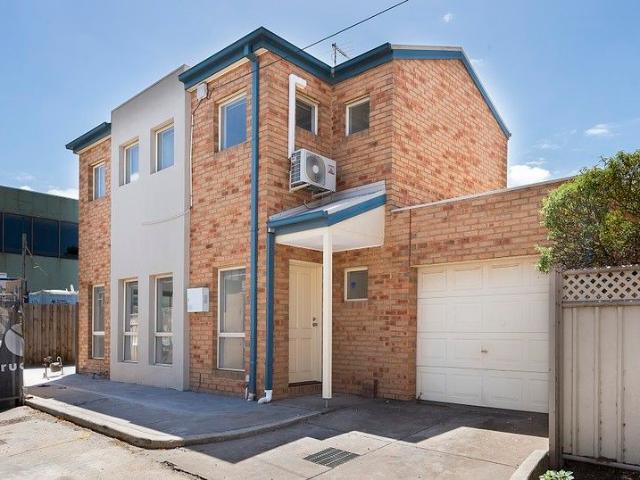 Townhouse for rent in Footscray, Victoria