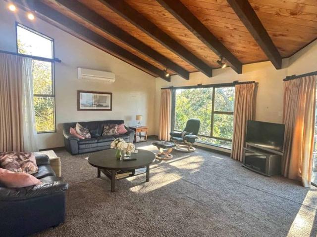 House for rent in Whangaparaoa
