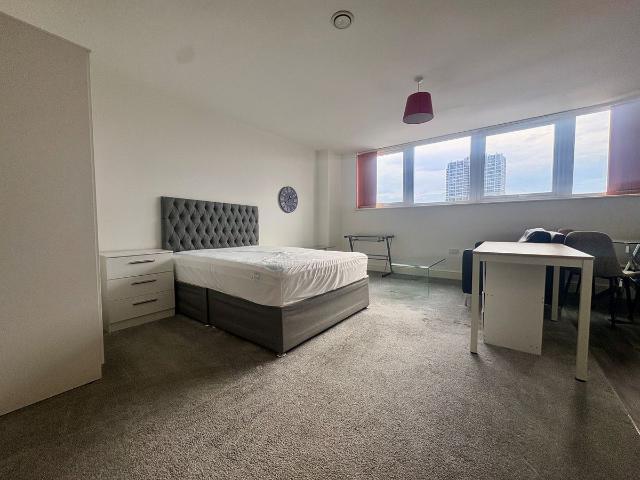 Studio for rent in Old Town, Swindon
