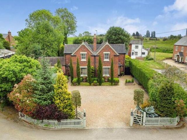 House for sale in New Bilton, Warwickshire