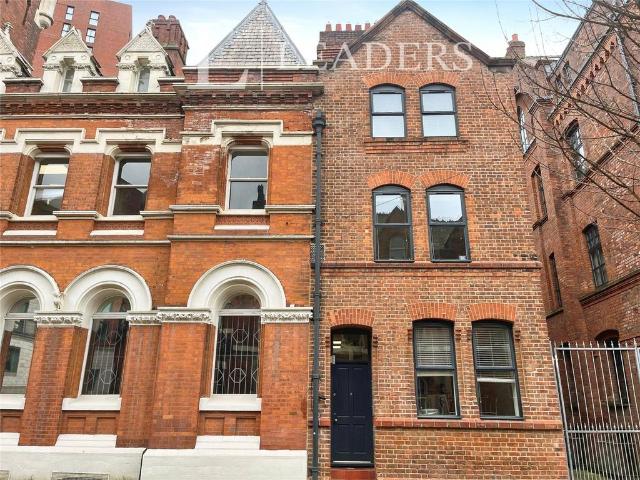 Apartment for rent in City Centre, Salford