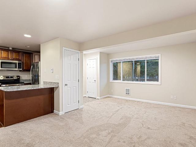 Apartment for rent in Kenmore, Washington