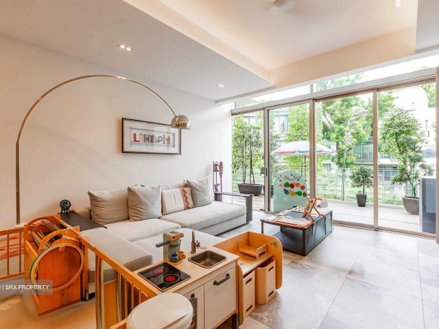 Condominium for sale in Tanglin Road