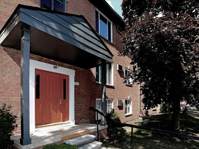Apartment for rent in Oak Park, Michigan