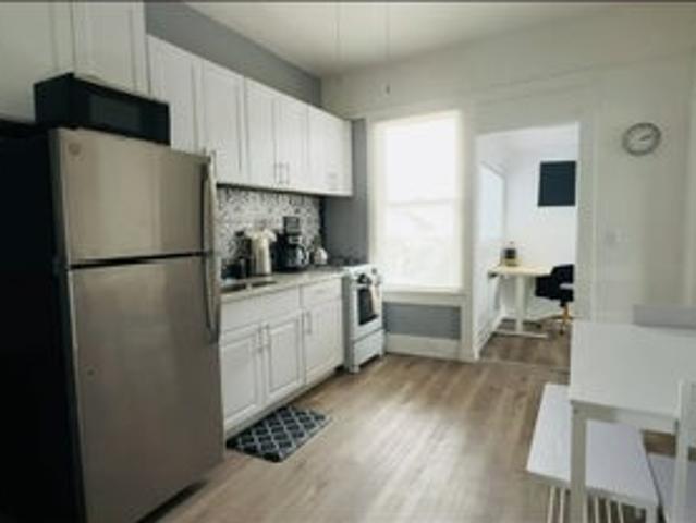 Room for rent in Historic Uptown, Colorado Springs