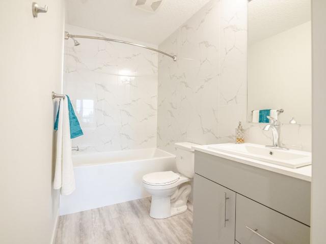 Apartment for rent in Wedgewood, Alberta
