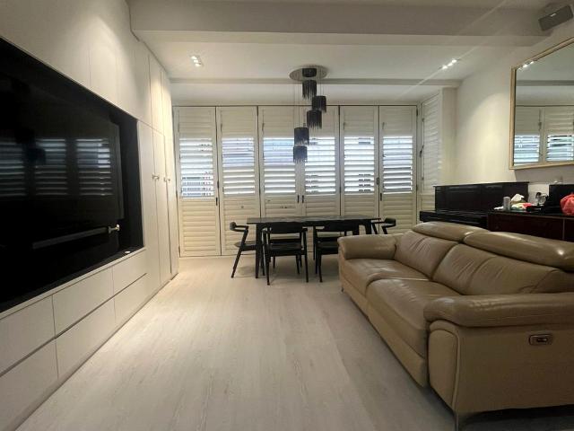 Apartment for sale in Siglap, 16 Upper East Coast
