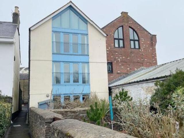 House for sale in Strode, Devon