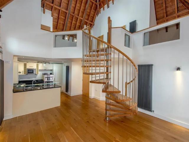Apartment for rent in Sherford, Rumwell
