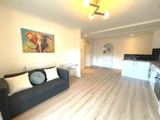 Apartment to rent in Bluebell, North Tipperary