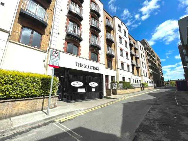 Apartment to rent in Bluebell, North Tipperary