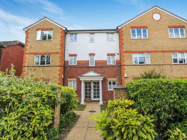 Apartment for rent in London Borough of Havering, Greater London