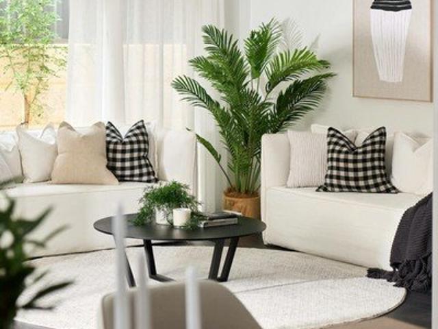 Cottage for sale in Parklands, Western Australia