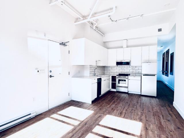 Apartment for rent in Lower Davie, Vancouver