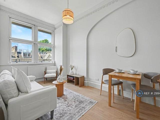 House for rent in Earl's Court, Greater London