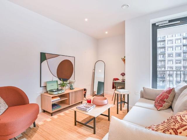 Studio for rent in Cricklewood, Greater London
