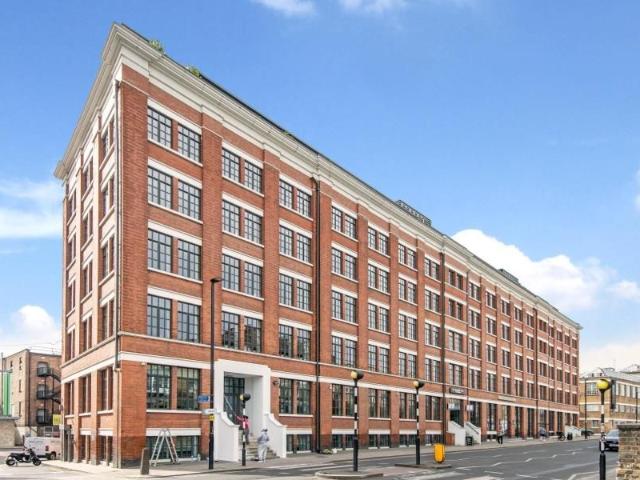 Apartment for rent in Maitland Park, Greater London