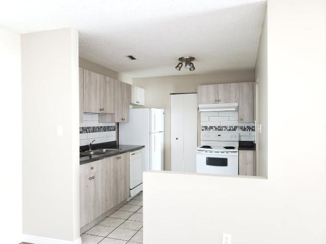 House for rent in Wedgewood, Alberta