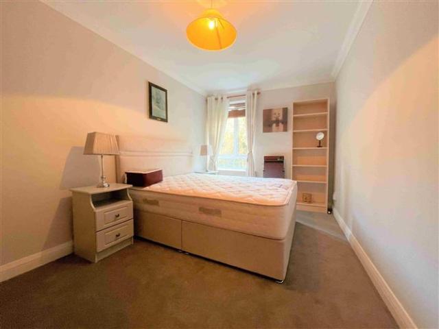 Apartment to rent in Stillorgan, Blackrock
