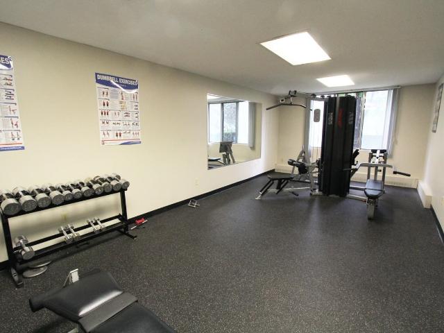 Apartment for rent in Mississauga Valleys, Mississauga