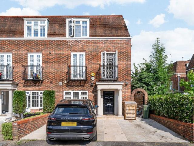 House for rent in St. John's Wood, Greater London