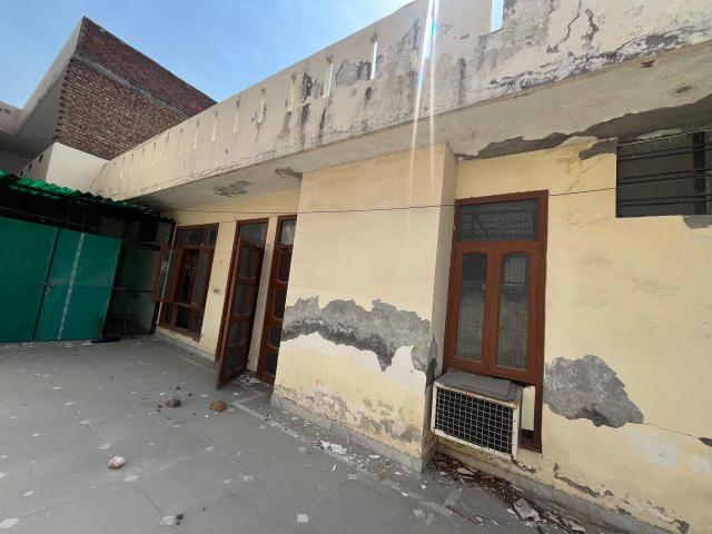 Flat for sale in Hariana