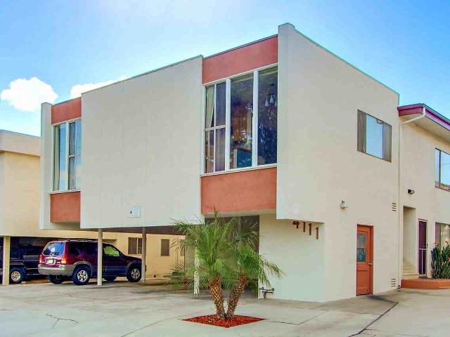 Apartment for rent in Canoga Park, California