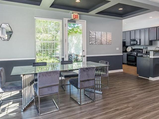 Apartment for rent in Lakemoor, Mchenry