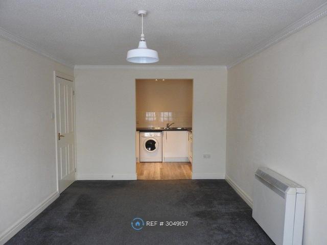 Apartment for rent in Ash, Guildford