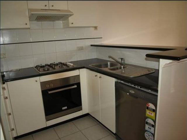 Apartment for rent in Lower North Shore, Sydney