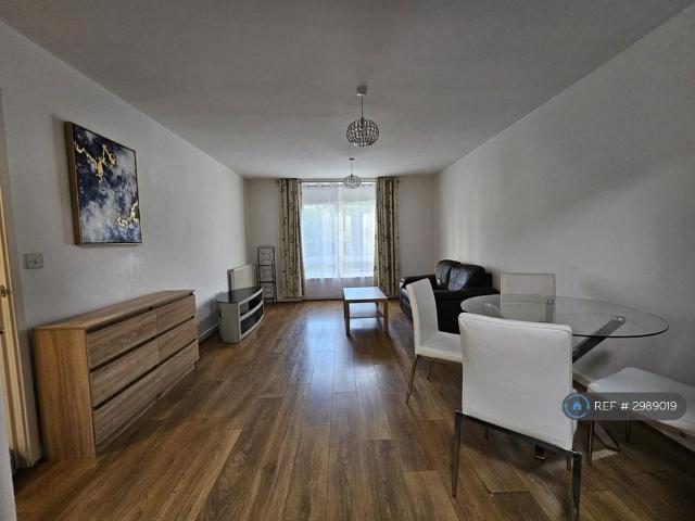 Apartment for rent in Newtown, Reading
