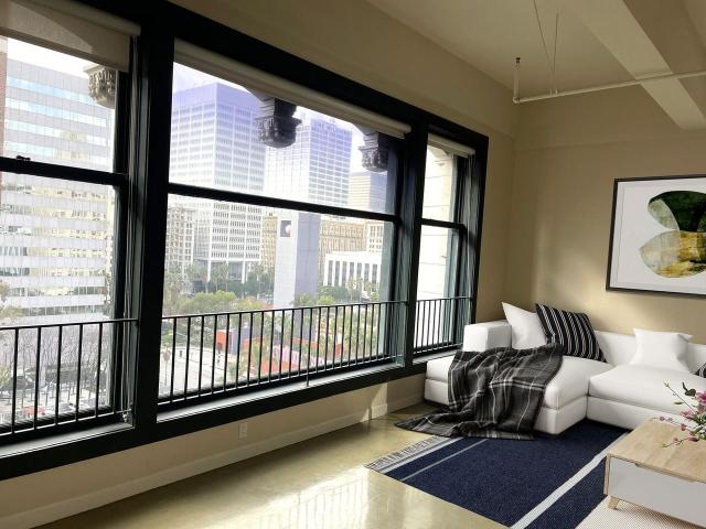 Apartment for rent in Canoga Park, California