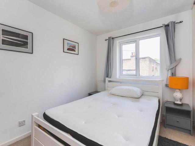 Apartment for rent in London Borough of Lambeth, Greater London