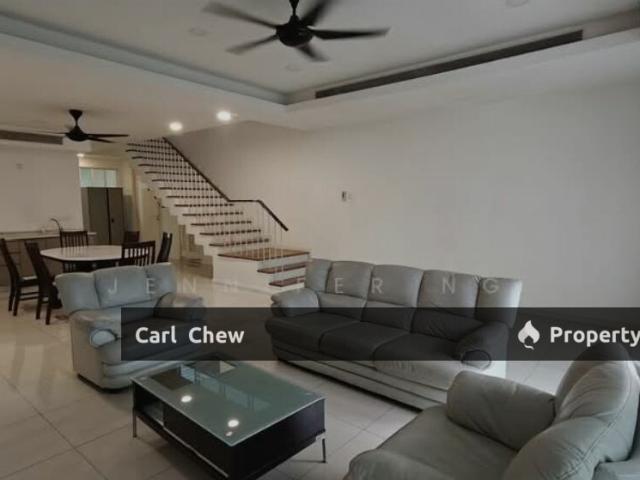 Townhouse for rent in Petaling, Subang Jaya