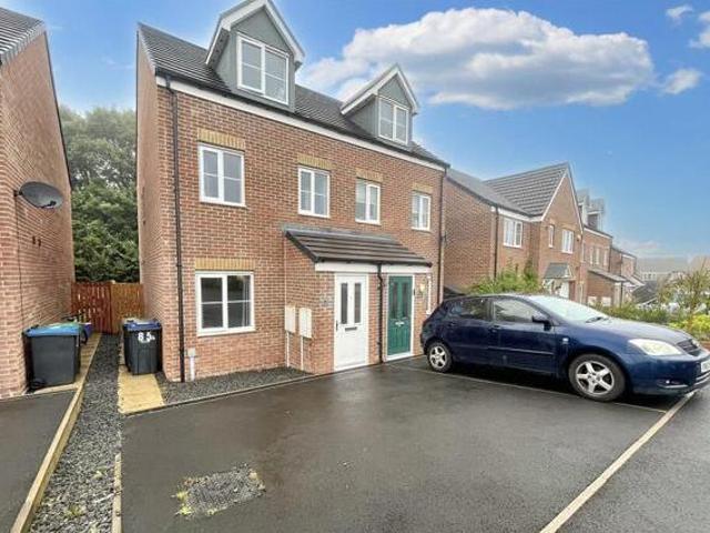 House for sale in Stanley