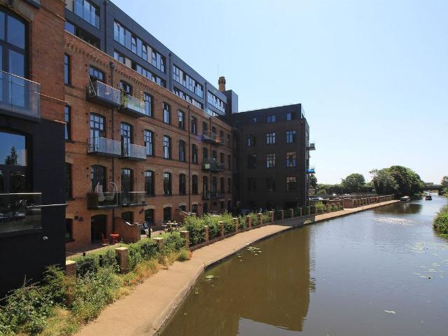 Apartment for rent in Elmfield, Leicestershire