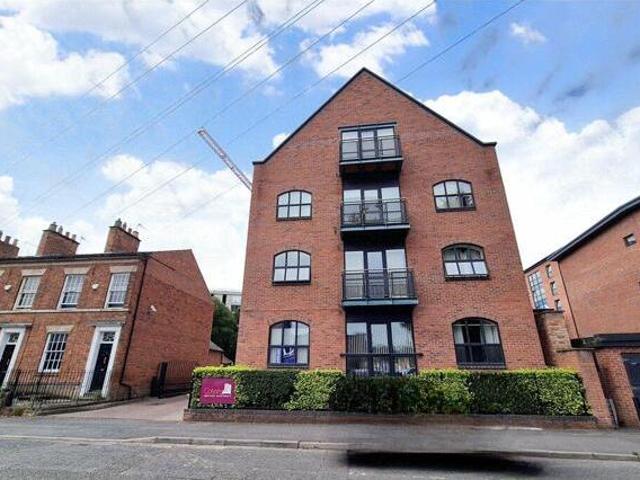 House for sale in East Midlands