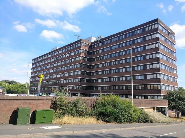 Apartment for rent in Dixons Green, West Midlands