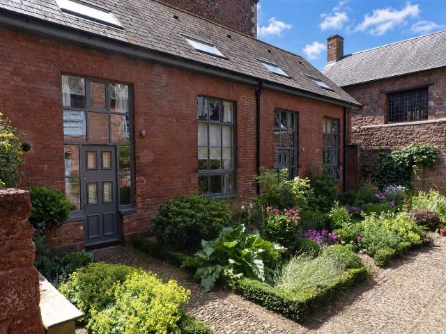 Apartment for rent in Watergate, Devon