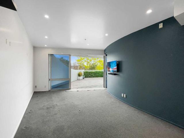 Apartment for rent in Mechanics Bay, Auckland