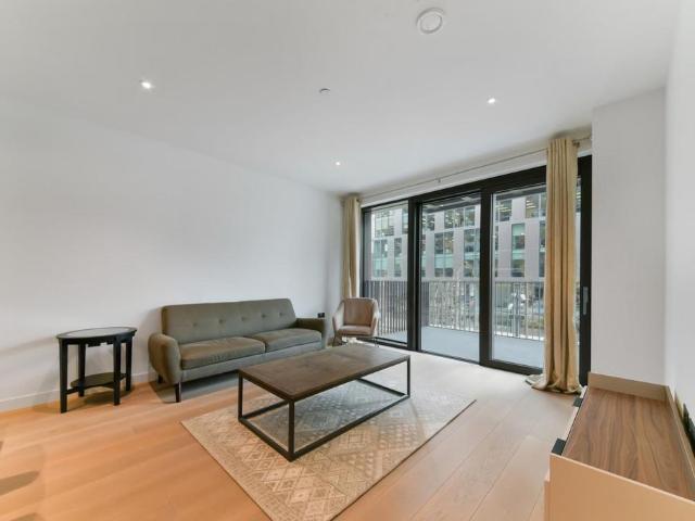 House for rent in Nine Elms, Greater London