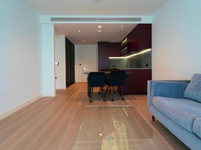 Apartment for rent in Nine Elms, Greater London