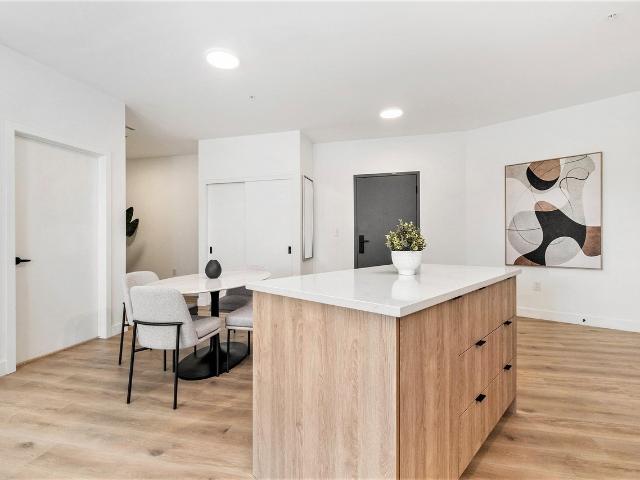 Apartment for rent in Pineview, Ottawa