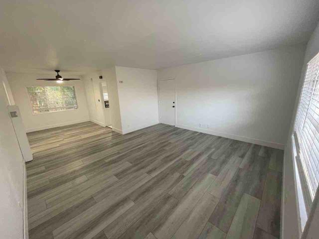 Apartment for rent in Canoga Park, California