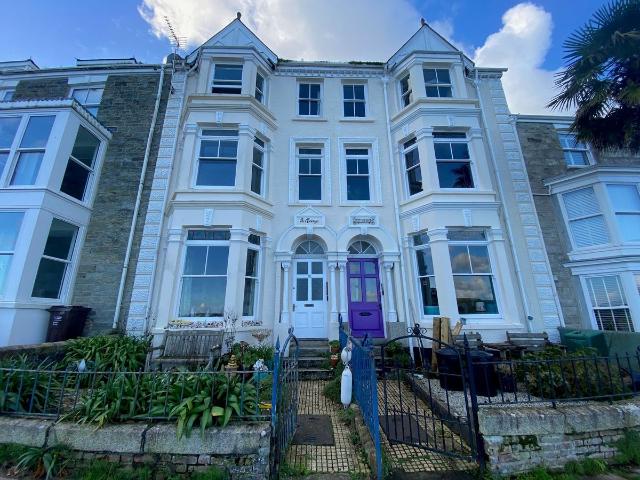 Studio for rent in Falmouth, Cornwall