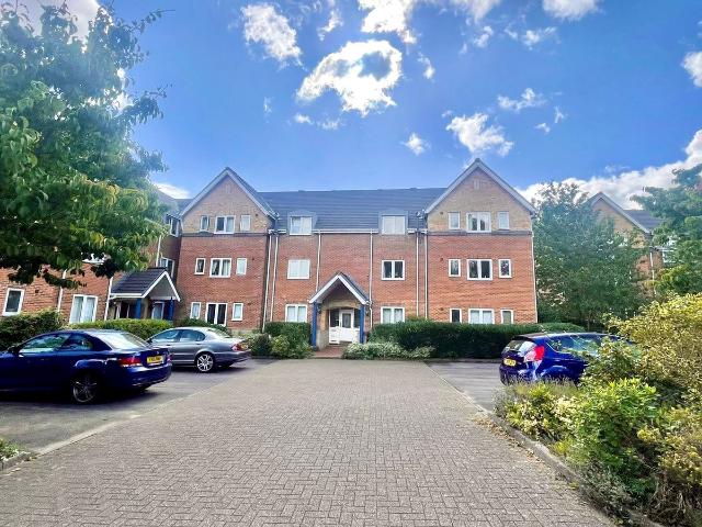 Apartment for rent in Penarth Marina, Penarth