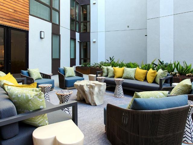 Apartment for rent in Uptown, Oakland