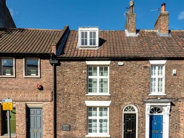 House for sale in High Field, York