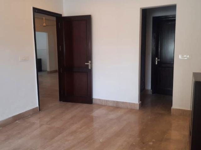 Flat for sale in Hariana